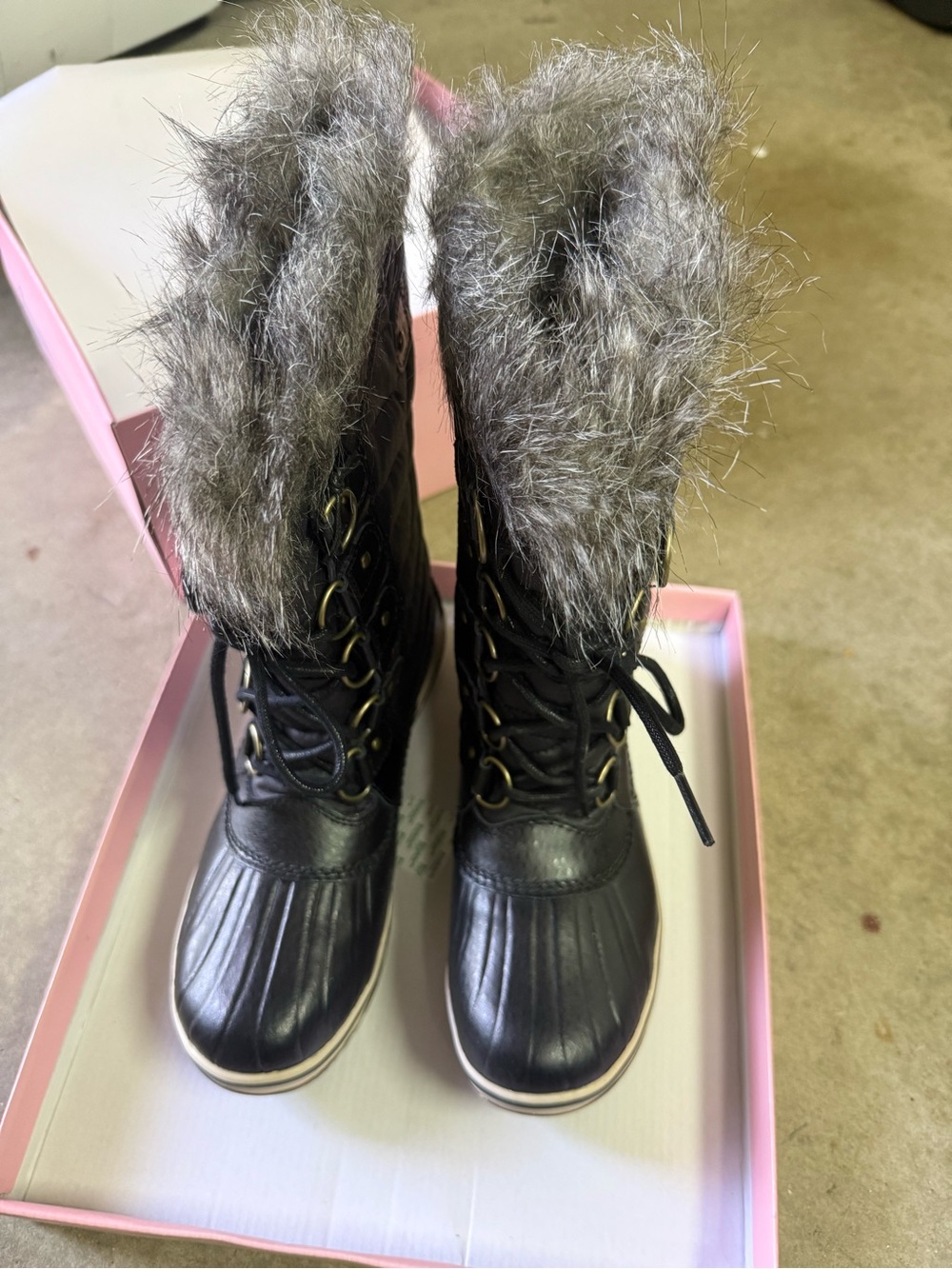 Sorel Women's Black Faux-Fur Lace-Up Winter Boots
